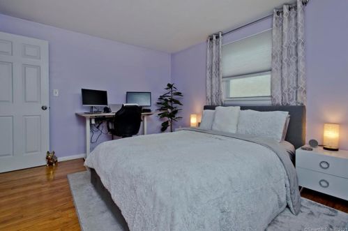 64 Gloria St, Windsor, CT 06095-3626