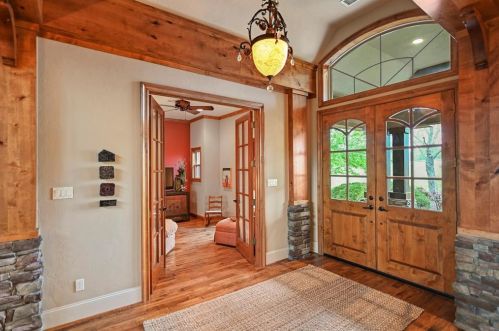 2200 Spg Br Rd, Montgomery TX 77316-2503 exterior