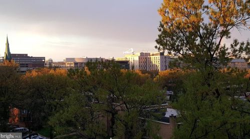 700 7th St, Washington DC  20001-3716 exterior