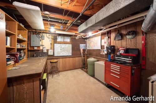 215 Mcconnell Ave, Meskegon MI 49445-2762 exterior