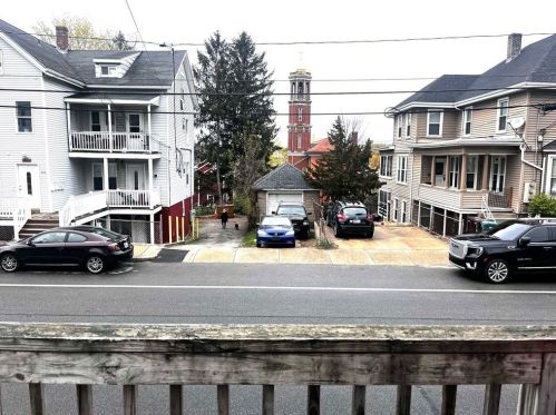 200 Park Ave, Woonsocket RI 02895-4783 exterior