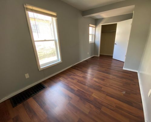 1310 Alamo Ave, Kalamazoo MI 49006-2215 exterior