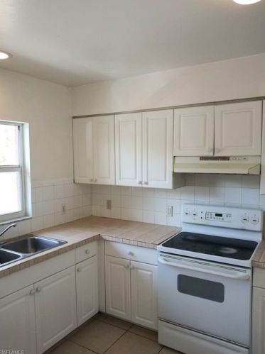 1624 41 St, Naples FL 34116-6283 exterior