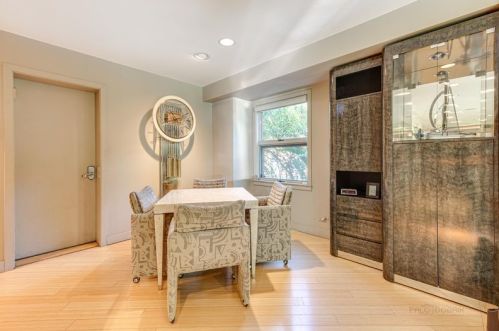 4848 Coyle Ave, Chicago IL 60645-3213 exterior