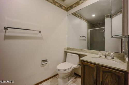 4225 Country Gables Dr, Phoenix AZ  85053-4561 exterior