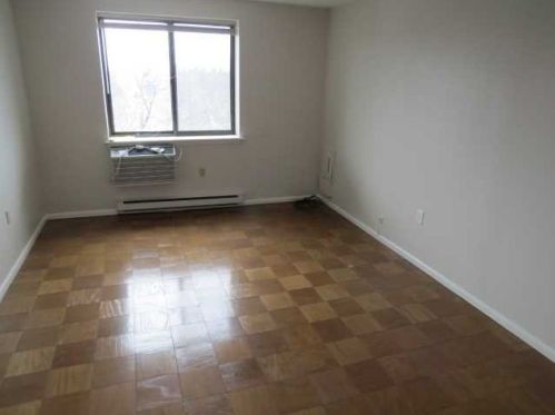 160 Academy St, Poughkeepsie NY  12601-4515 exterior