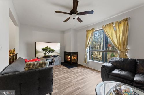 7825 Briardale Ter, Rockville MD  20855-2071 exterior