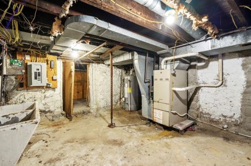 6634 Butler St, Pittsburgh PA  15206-1018 exterior