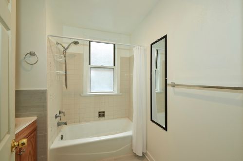 6707 Peoria St, Chicago IL  60621-1821 exterior