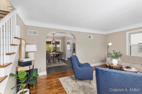 745 Cricklewood St, Wyoming MI exterior