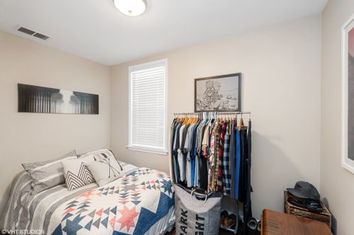 3431 Dickens Ave, Chicago IL 60639-3311 exterior