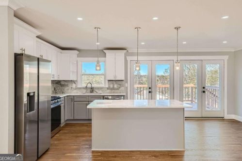 1784 Cherry Vly Cir, Atlanta GA 30316-4825 exterior