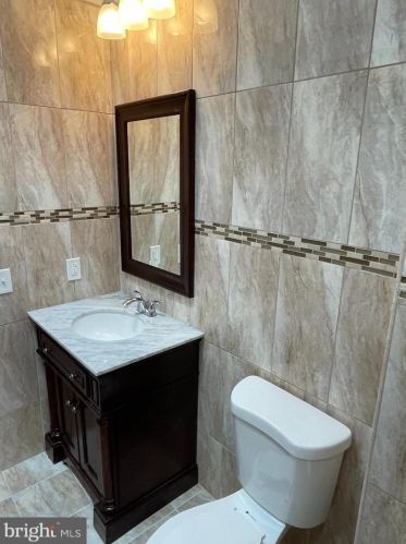 6624 18th St, Philadelphia PA  19126-2617 exterior