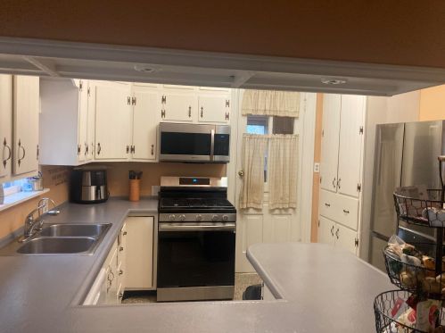 206 Michigan Ave, Dowagiac MI 49047-1908 exterior