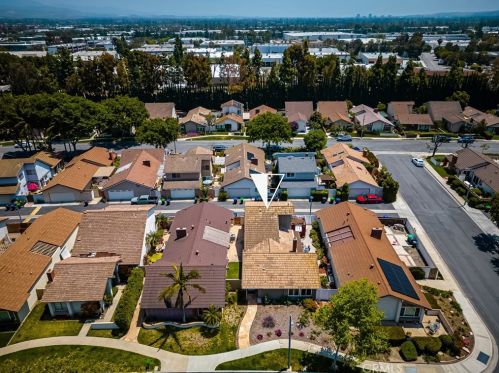 14402 Raintree Rd, Tustin CA  92780-6930 exterior