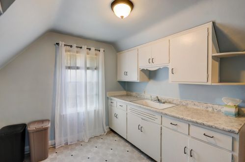 5545 57, Milwaukee WI 53218-3230 exterior