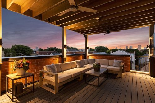 2621 Southport Ave, Chicago IL 60614-1227 exterior