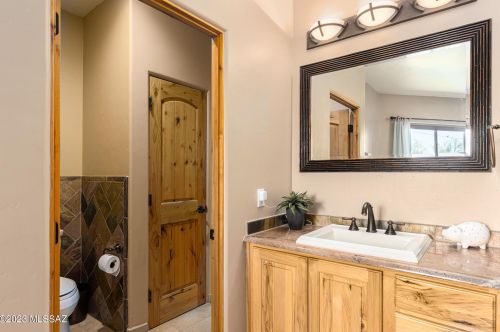 4421 Pontatoc Rd, Tucson AZ 85718-6750 exterior