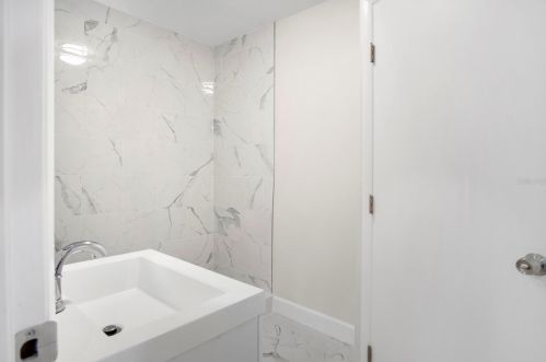 2012 Chelsea St, Tampa FL  33610-6124 exterior