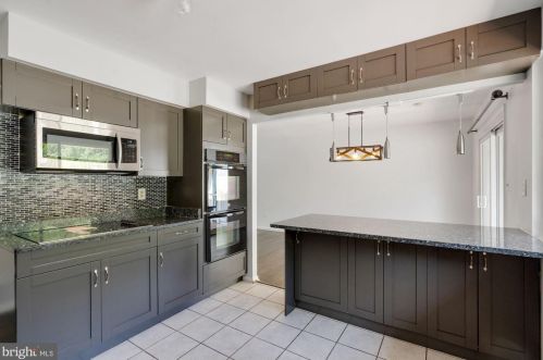 808 Franklin Ave, Silver Spring MD  20901-4710 exterior