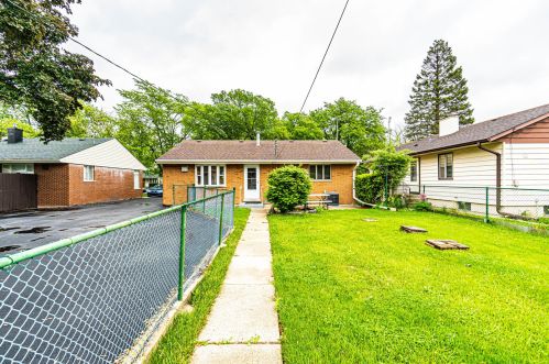 2840 10 Ave, Broadview IL 60153-1926 exterior