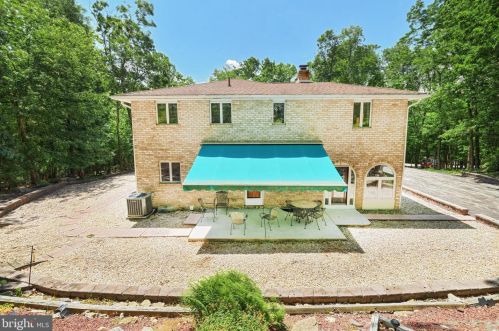 799 Laurel Wood Ln, Hanover PA 17331-6868 exterior