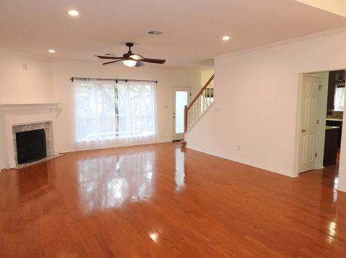 11207 Crossland Dr, Austin TX  78726-1323 exterior