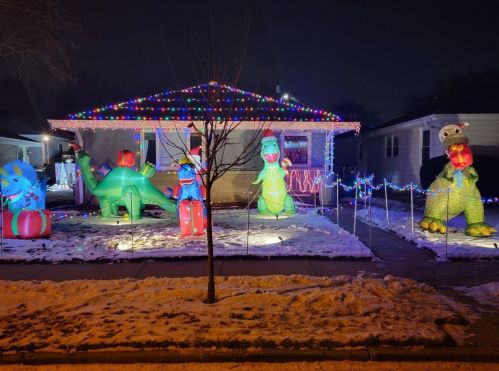 3028 94, Milwaukee WI 53227-3611 exterior