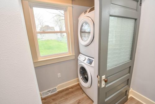 604 Division St, Mukwonago WI  53149-1207 exterior