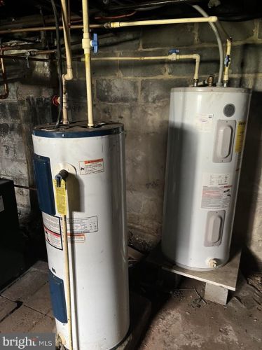 2225 Cv Rd, Camden NJ 08110-3538 exterior