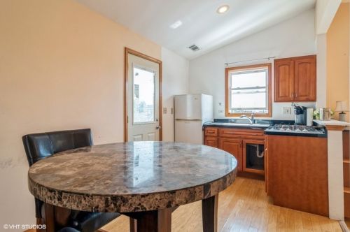 2928 Elston Ave, Chicago IL 60618-1809 exterior