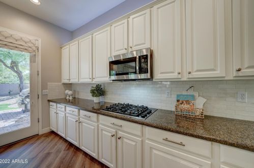 715 County Down Dr, Chandler AZ 85249-7331 exterior