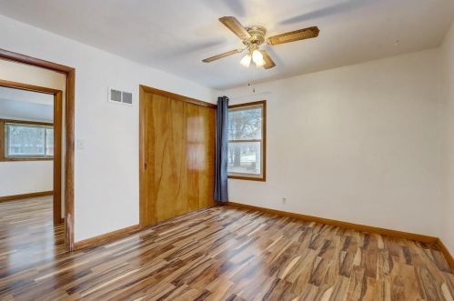 5241 Tuckaway Dr, Milwaukee WI 53221-3745 exterior