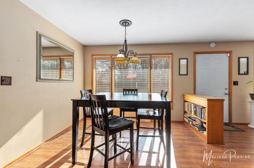 1355 60 St, Grand Rapids MI 49512-9611 exterior