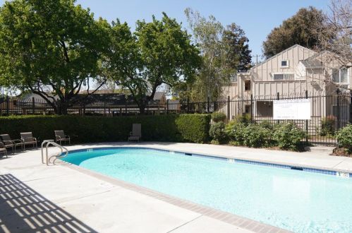 107 Monte Verano Ct, San Jose CA 95116-2658 exterior