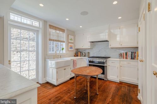 2924 N St, Washington DC 20005-5238 exterior