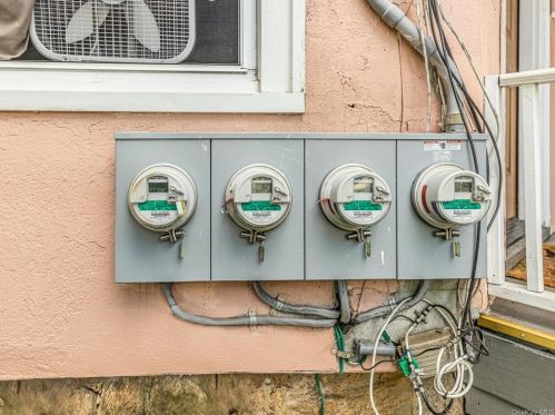 214 Prospect Ave, Mount Vernon NY 10550-2349 exterior