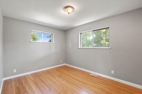 3919 Southern Aire Dr, Saint Louis MO 63125-4440 exterior