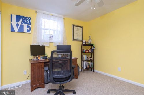 202 Daly St, Philadelphia PA 19148-3329 exterior