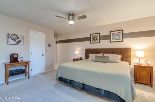 7590 Ln Cienega Dr, Tucson AZ 85712-1423 exterior