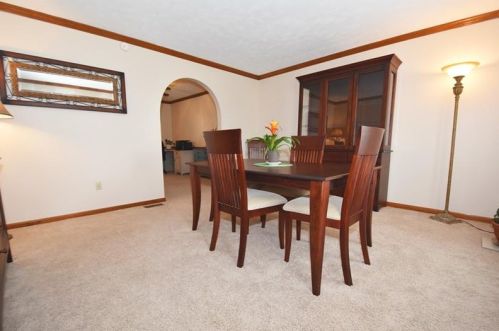 401 Farmcrest Dr, Noblestown, PA 15071-9397