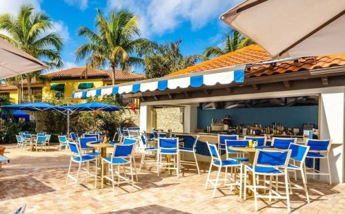 1045 Sandpiper St, Naples FL 34102-0628 exterior