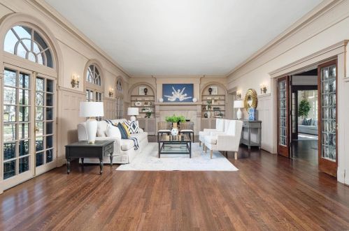 16 Kingsbury Pl, Saint Louis MO 63112-1825 exterior