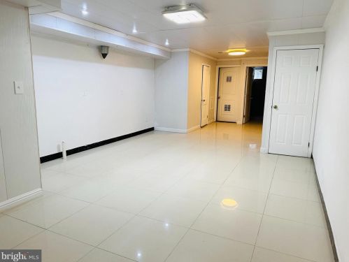 3239 Cottman Ave, Philadelphia PA 19149-1605 exterior