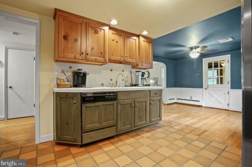 2071 Sunnyside Ave, Pottstown PA 19464-3026 exterior