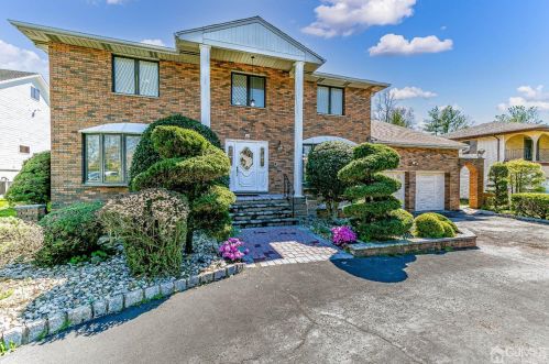 23 Sherman Blvd, Edison, NJ 08820-2317