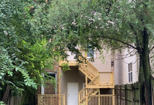 1406 69th St, Chicago, IL 60636-4804