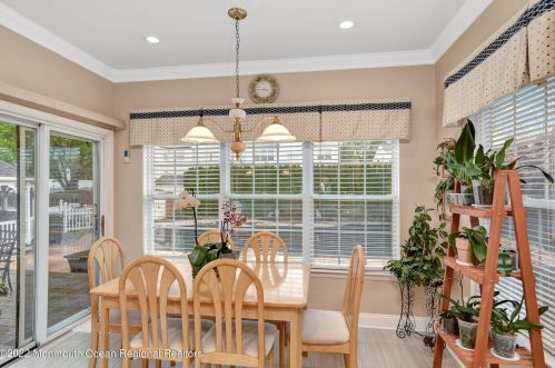 19 Cres Rd, Old Bridge NJ 08857-4101 exterior