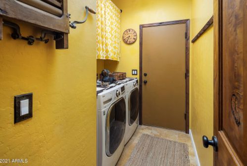 17313 22 Way, Phoenix AZ 85022-2255 exterior