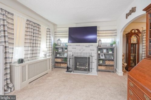 111 Oakland Ave, Camden NJ 08107-1212 exterior